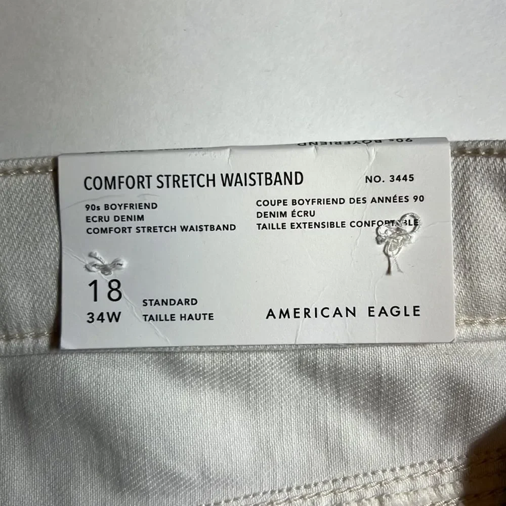 AMERICAN EAGLE Women’s 90s Boyfriend High Rise Distressed Jeans White Size 18